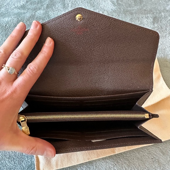 Louis Vuitton damier ebene Sarah wallet - Picture 10 of 16